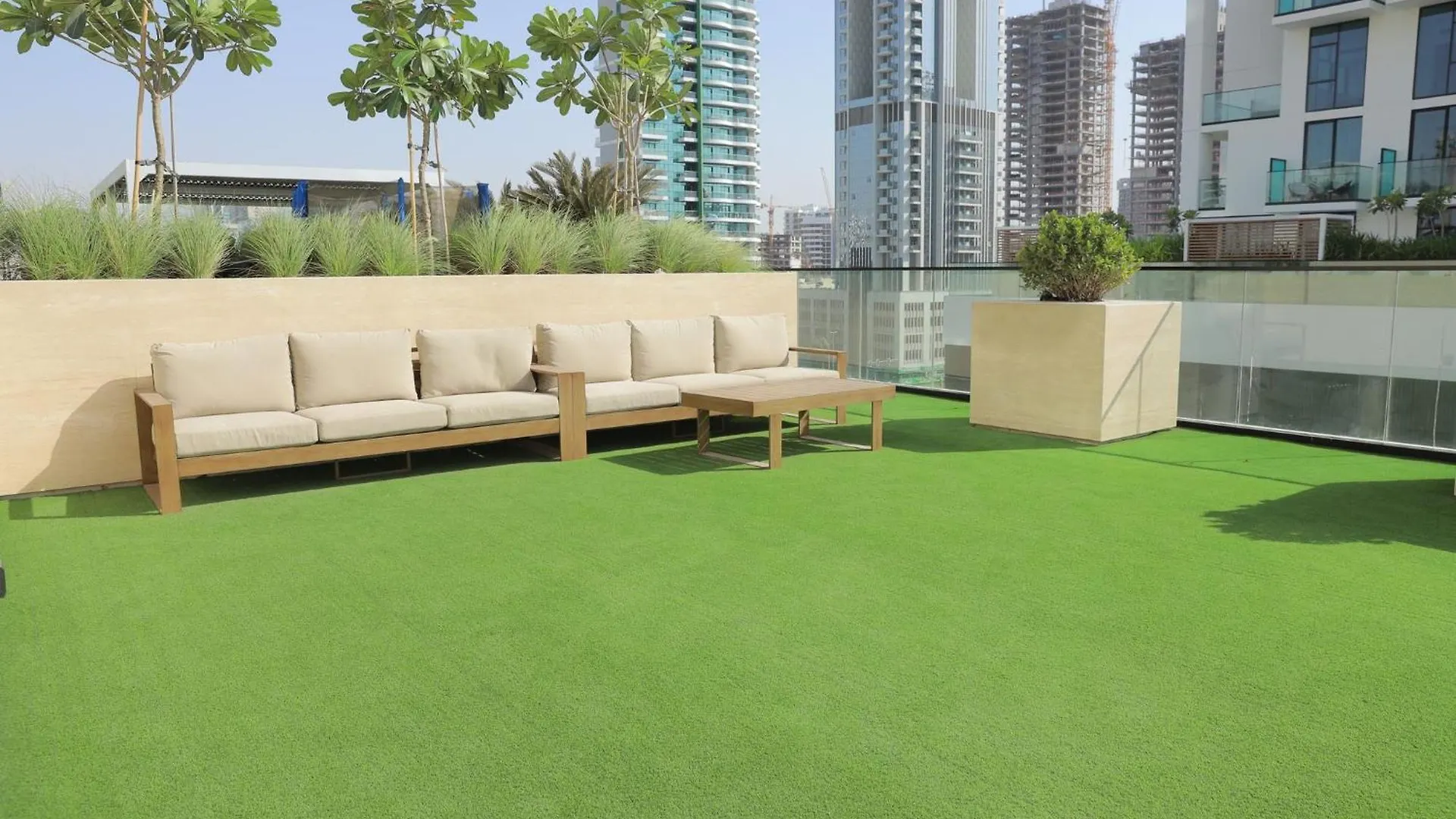 Serene Dubai Apartment With Private Indoor Pool 0*,